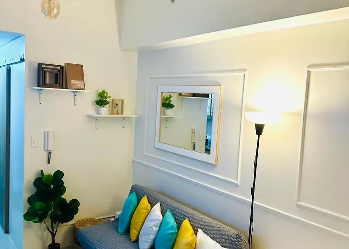 Mid-century Extent Unit @ Shore 2, Moa Apartment