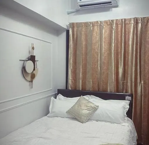 Mid-century Extent Unit @ Shore 2, Moa Apartment Manila